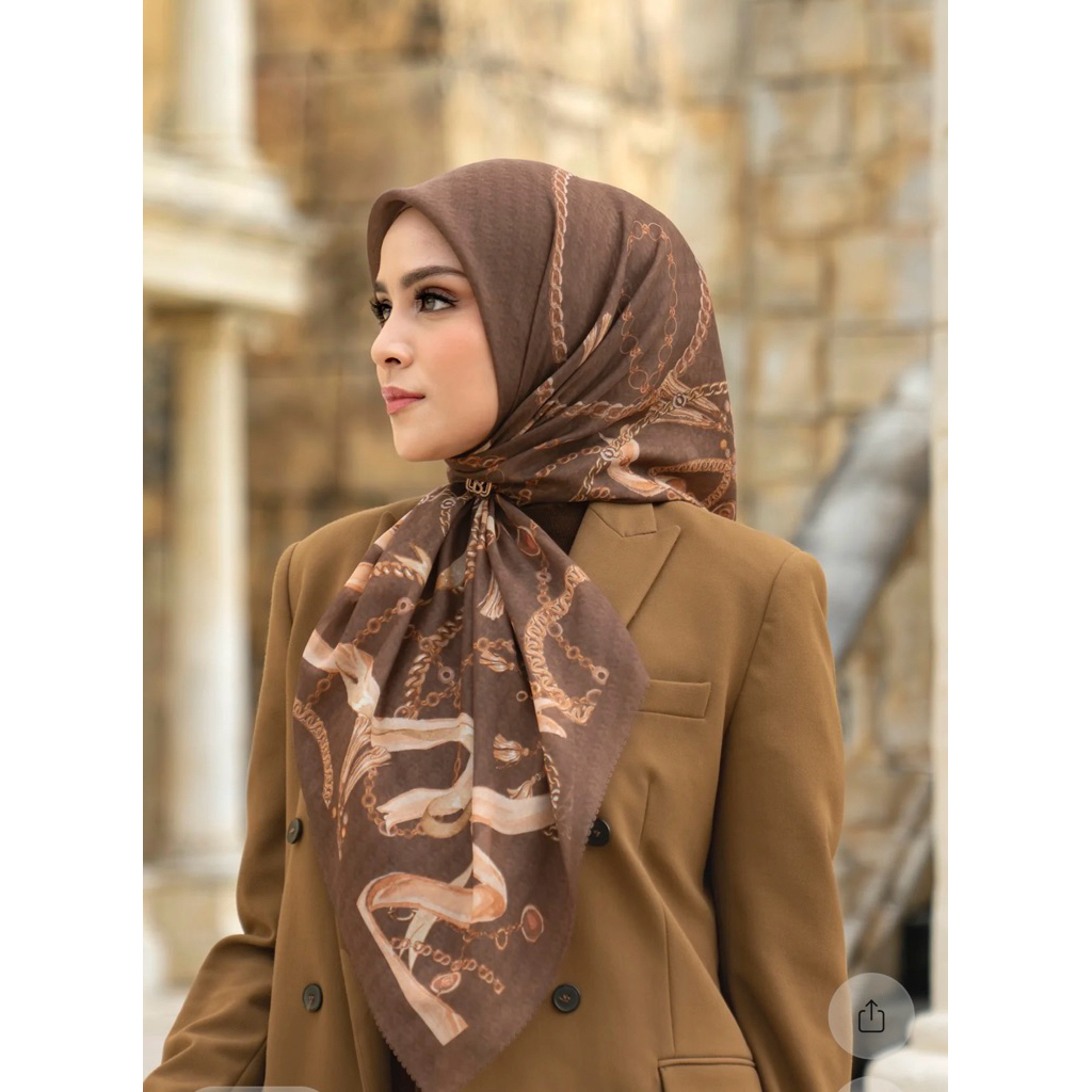 buttonscarves chain series