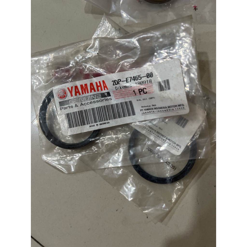 Seal Pulley N-max Lexi Aerox Nmax (2DP-E7645-00) ORIGINAL YAMAHA