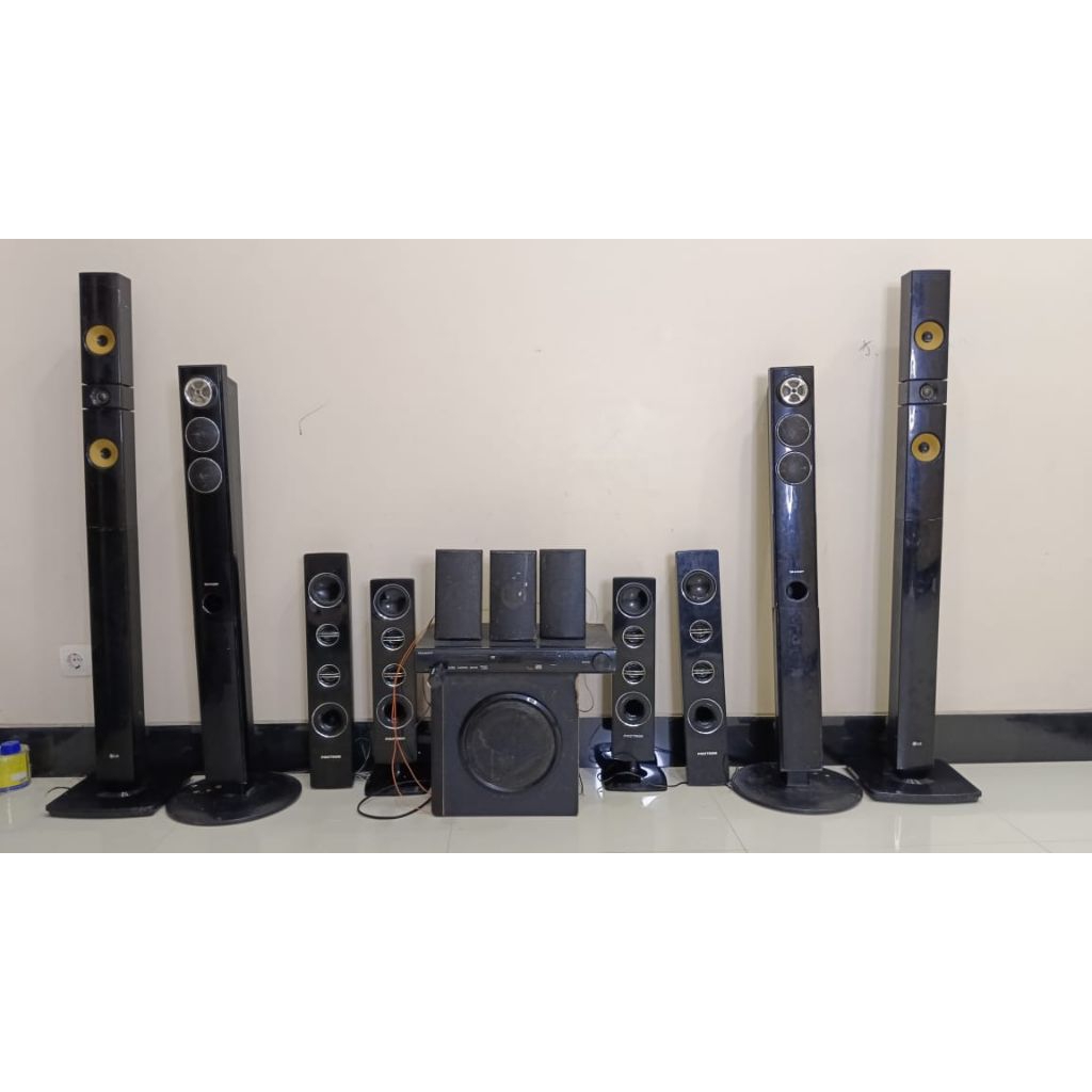 HOME TEATER SHARP 1 set dvd jalan ampli mati