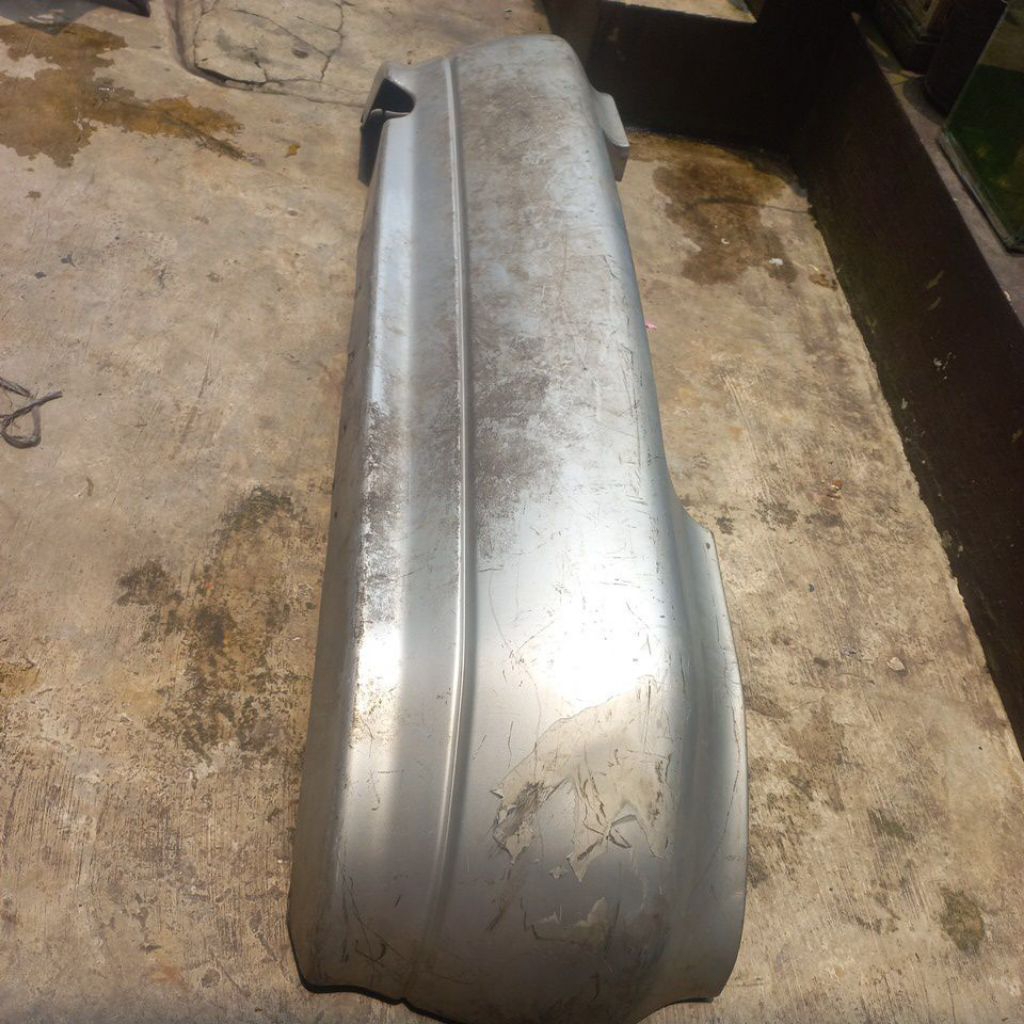 BEMPER BELAKANG MITSUBISHI  GALANT ST HIU V6 24 ORIGINAL