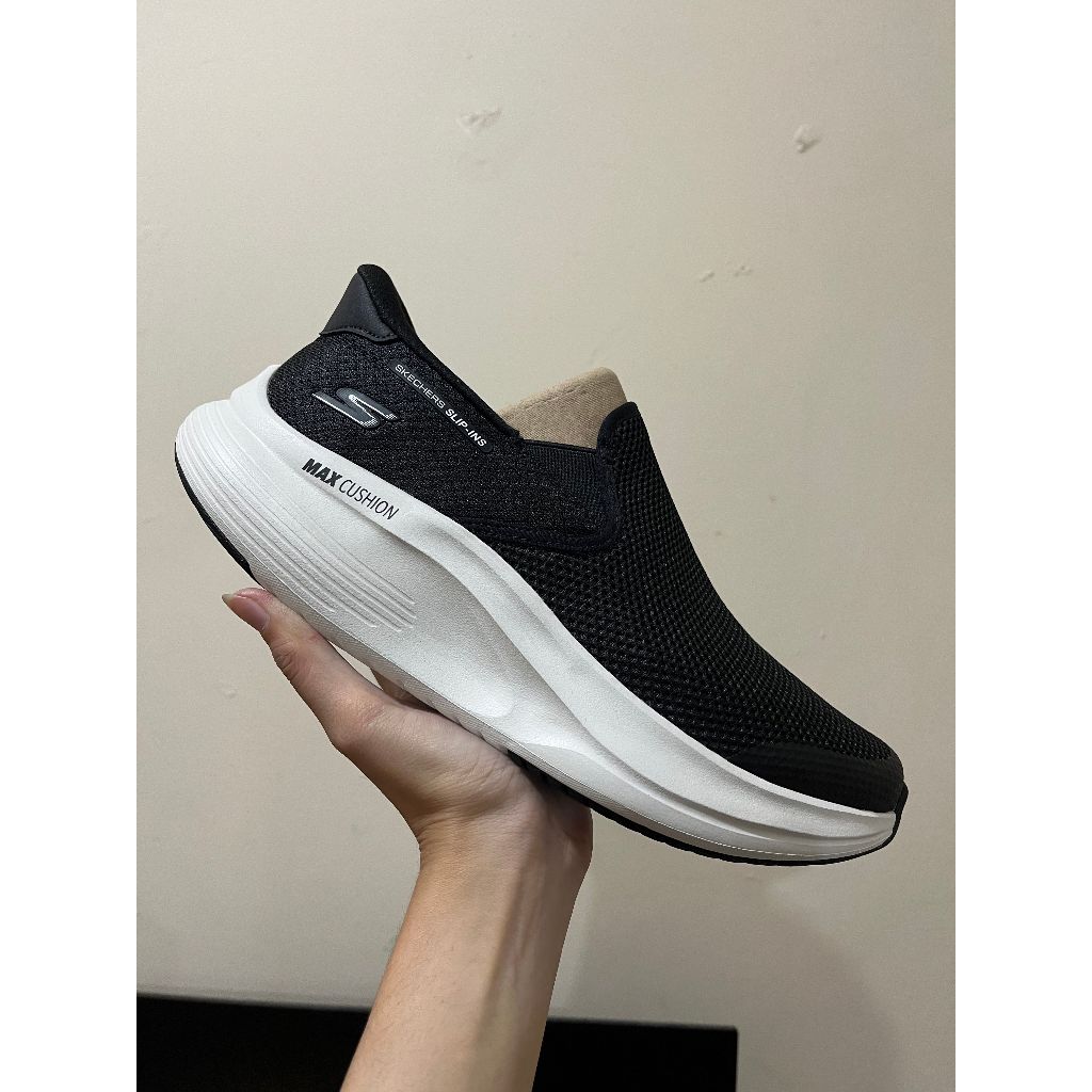 SEPATU PRIA SKECHERS GO WALK MAX WALKER BLACK ORIGINAL 216593BKW