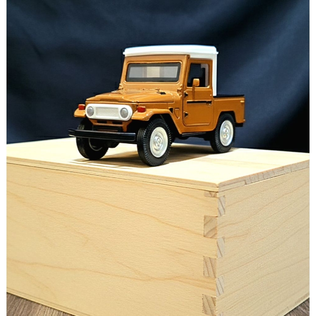 Diecast Toyota LandCruiser Jeep Hardtop miniatur mobil jeep skala 1:32