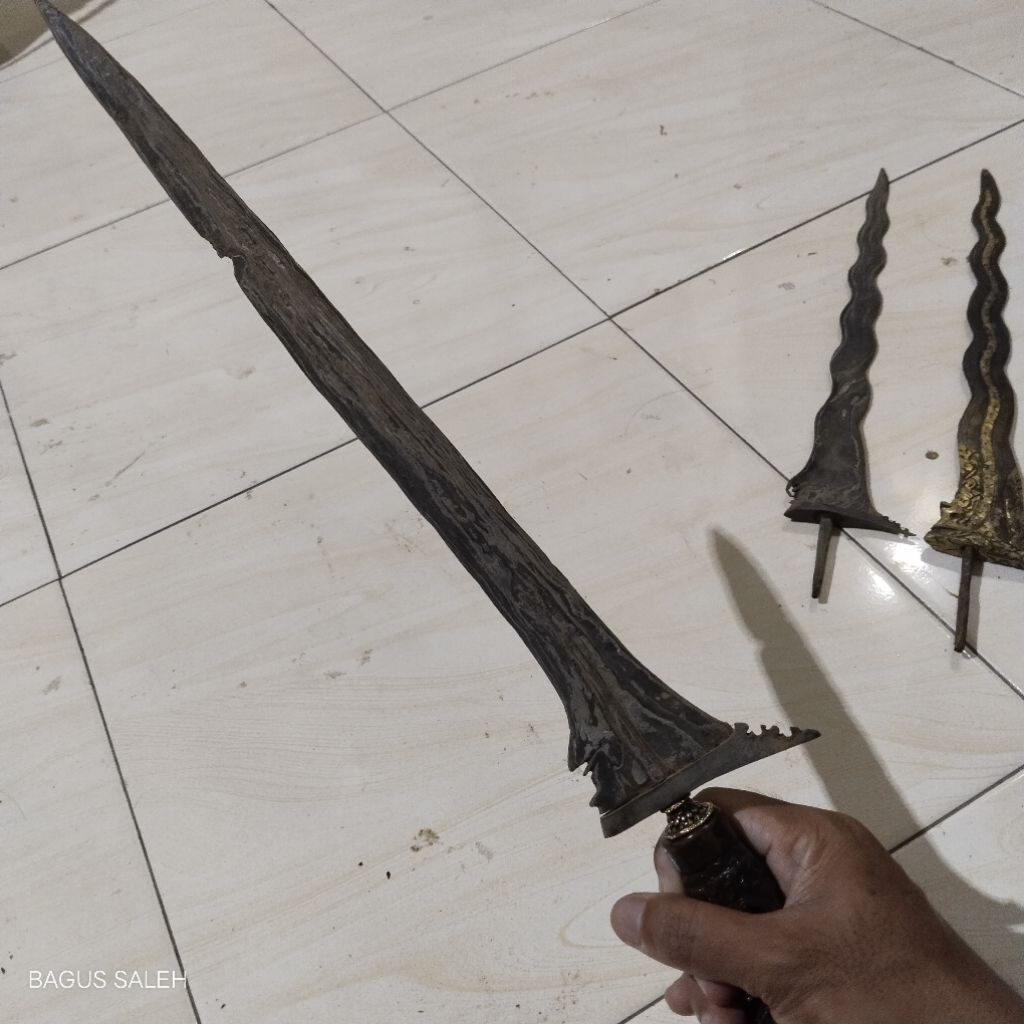 KERIS PASUPATI WINGIT