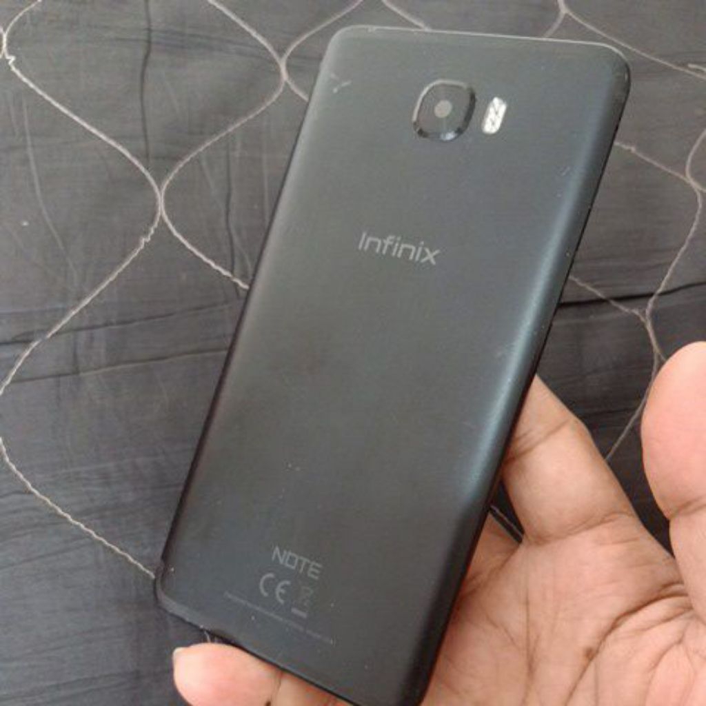 Backdoor bekas Infinix note 4 pro X571 black / gold Minus tidak ada tombol selebihnya lecet pemakaia
