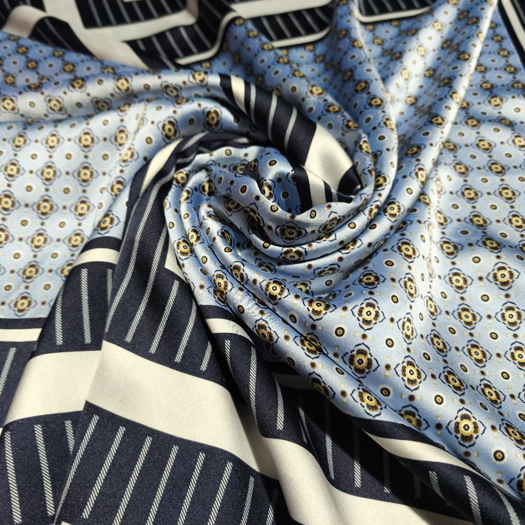 Kain Satin Silk Motif Polkadot Salur – Bahan Jatuh, Lembut, Adem, Elegan untuk Gamis, Dress, Blouse,