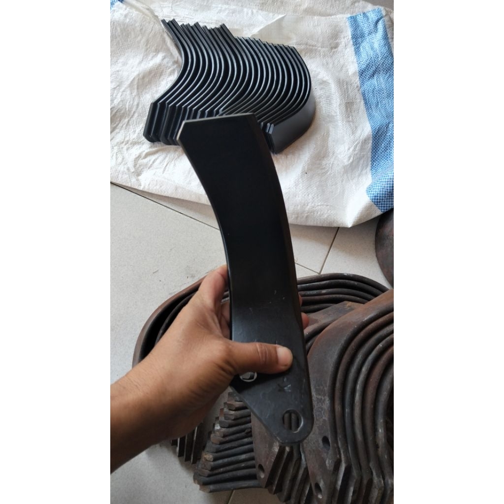 PISAU TRAKTOR ROTARI ISEKI