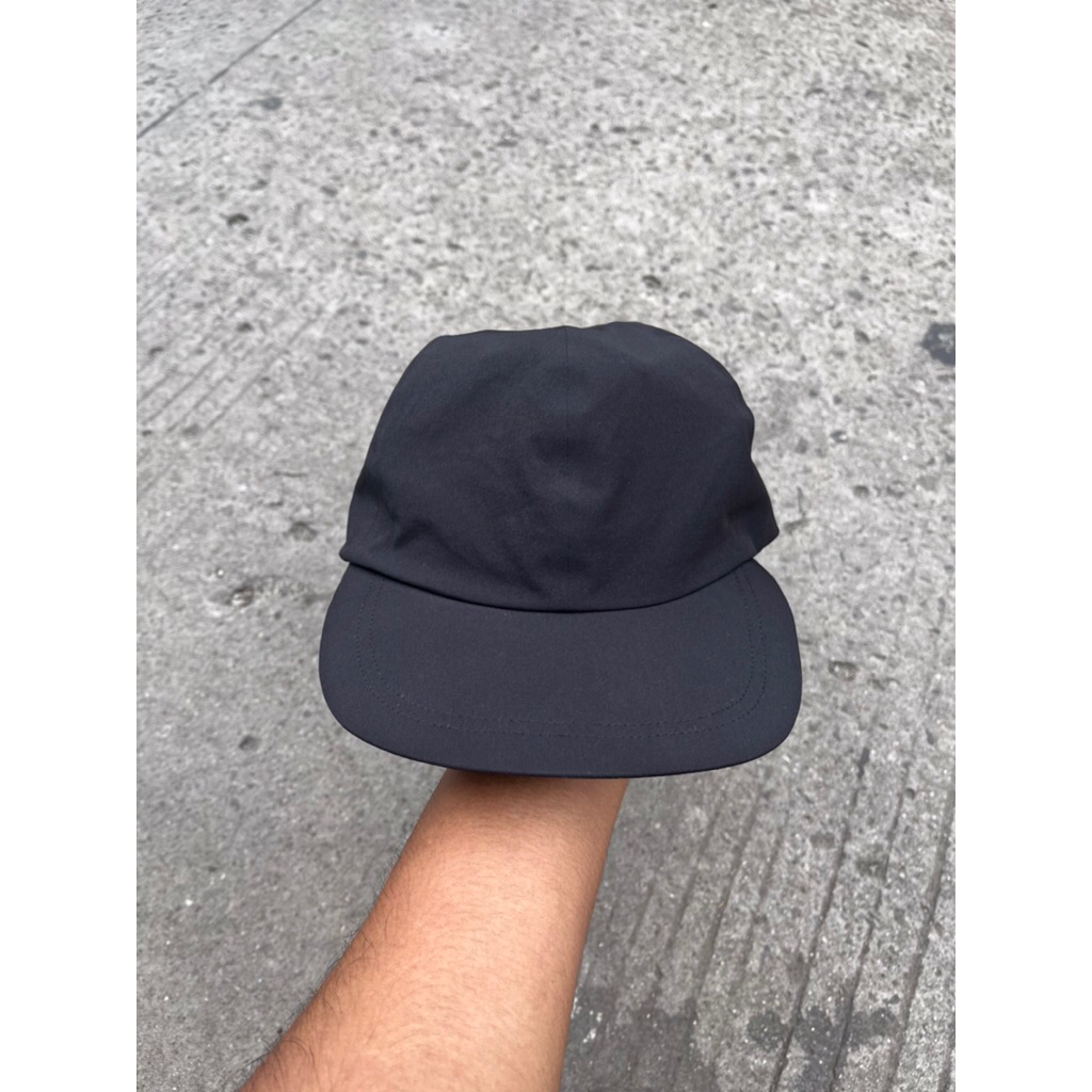 Topi Uniqlo 2Way Stretch UV Protection