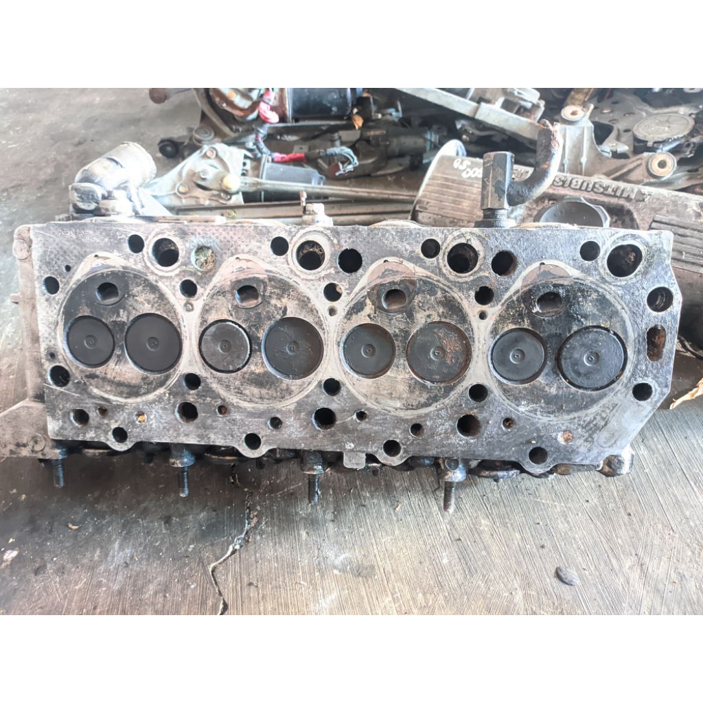 cylinder head L300 taun tua