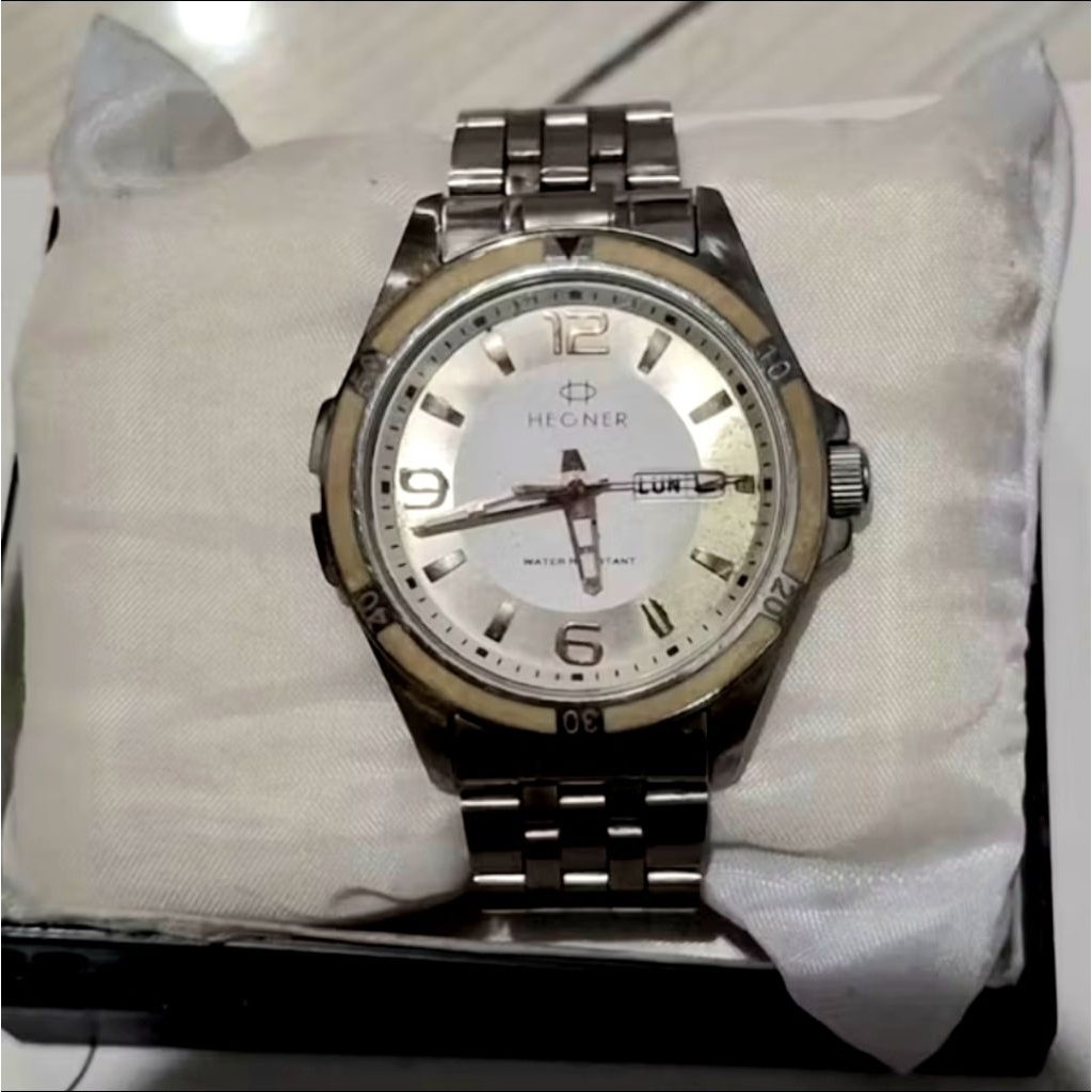 Jam Tangan Pria Analog Merk HEGNER