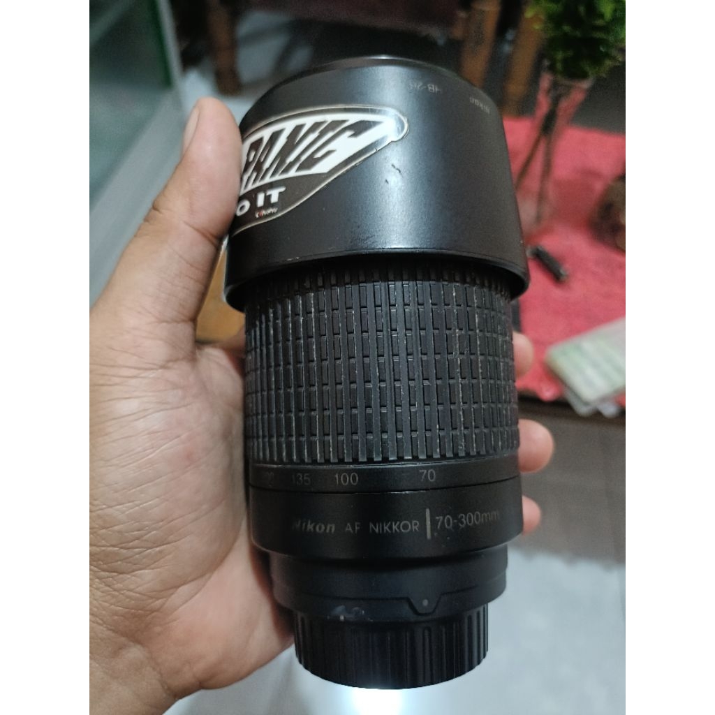 NIKKOR AFD 70-300