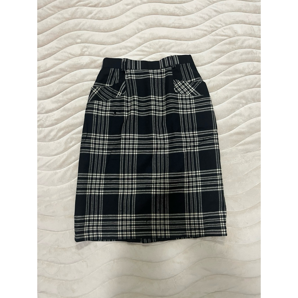 preloved jeans pants midi skirt cargo coquette y2k grunge