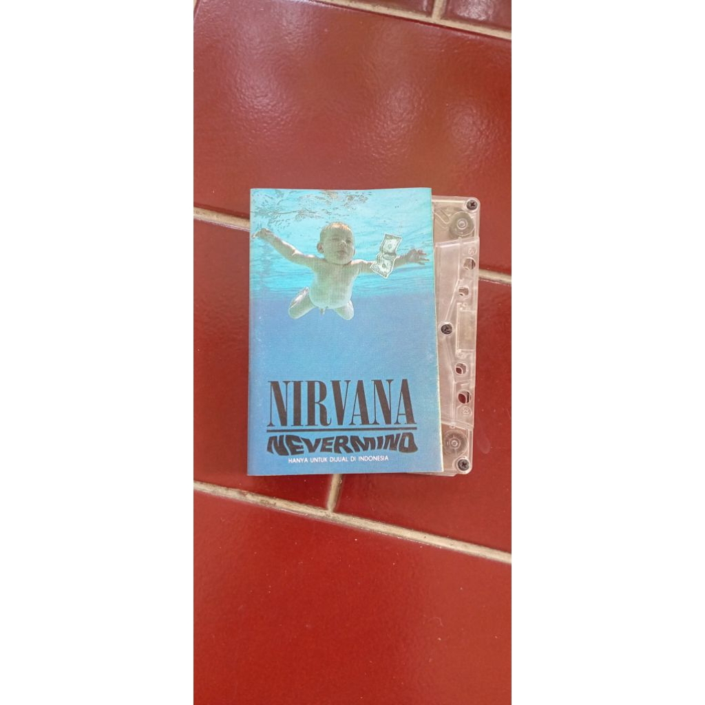 KASET PITA NIRVANA NEVERMIND UNIVERSAL