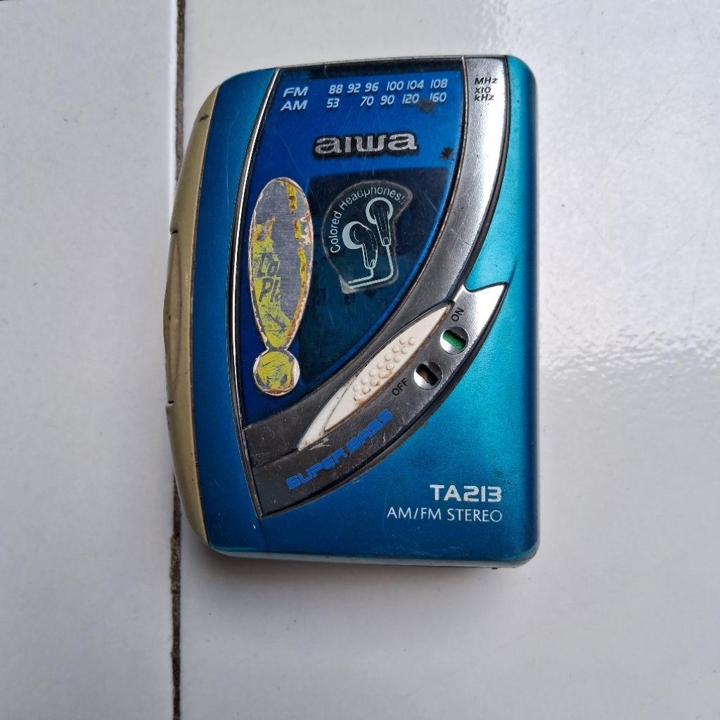 aiwa walkman radio tape jadul
