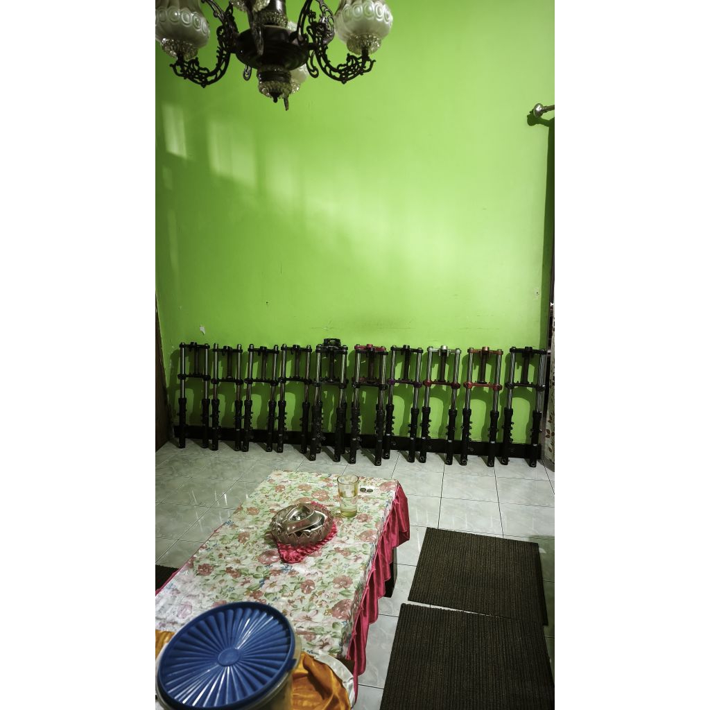 SHOCK NINJA RR R ORIGINAL STD PNP HONDA CB GL SIAP KONDISI MULUS SHOWA NEMPEL SIAP PAKAI