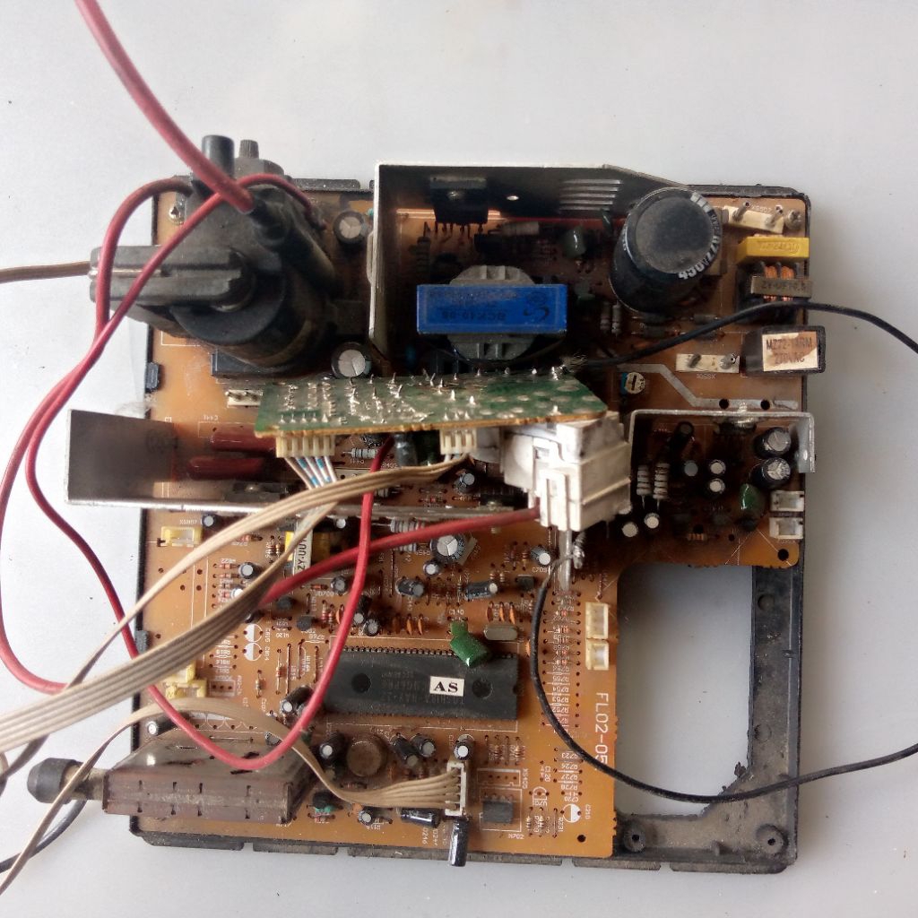 mesin tv cina,tabung 14/21inch cabutan komponen lengkap,cabutan,blum tes/gambling