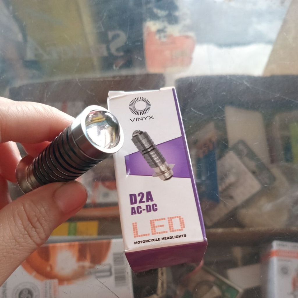 BOLAM LED WARNA KUNING PUTIH MERK VINYX/ ISUN (MERK RANDOM) AC/DC BAGUS