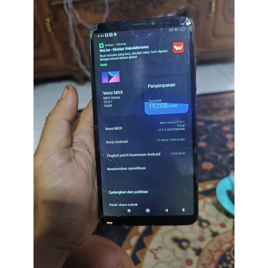 mi max 3 ram 4/64 minus lcd shadow kadang hilang, harus ganti lcd.. sim cuma 1 yg on, no return kare