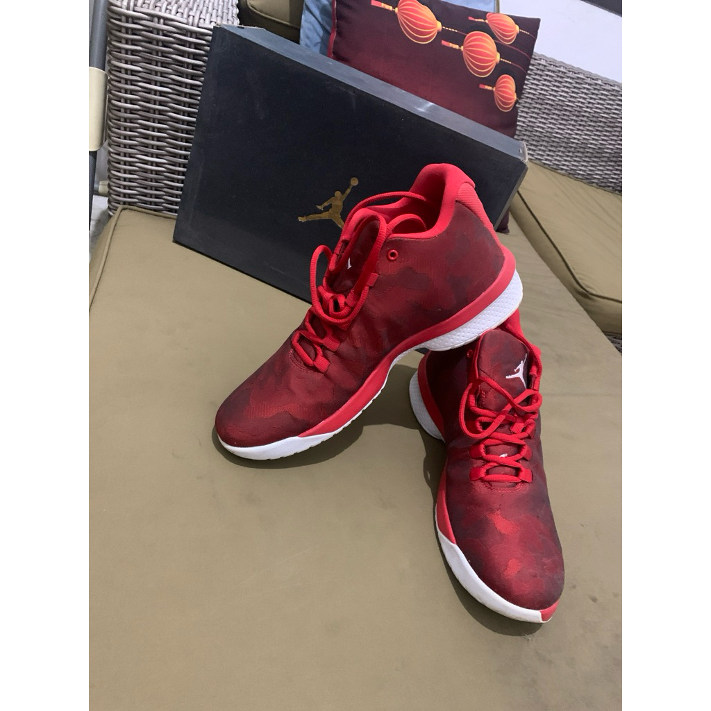 Nike Jordan B. FLY UK10