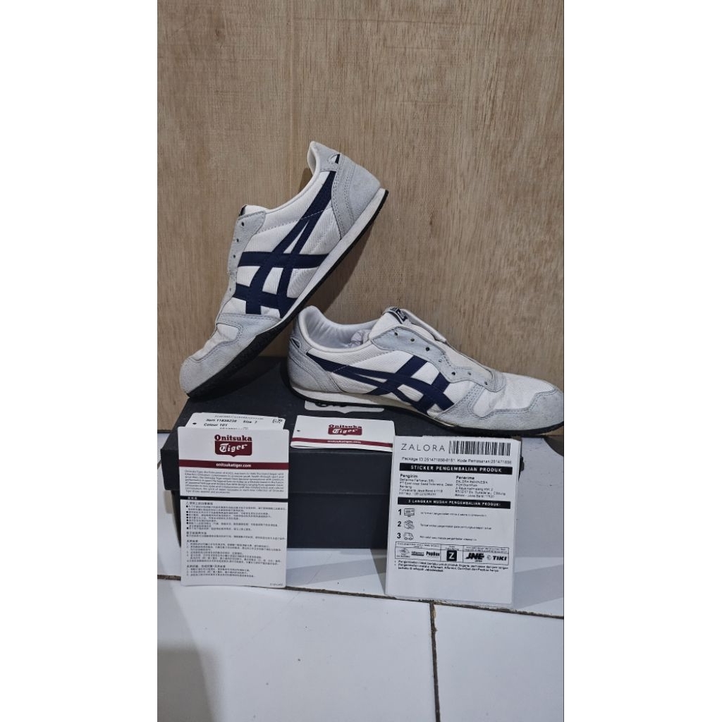 onitsuka tiger serrano slip on