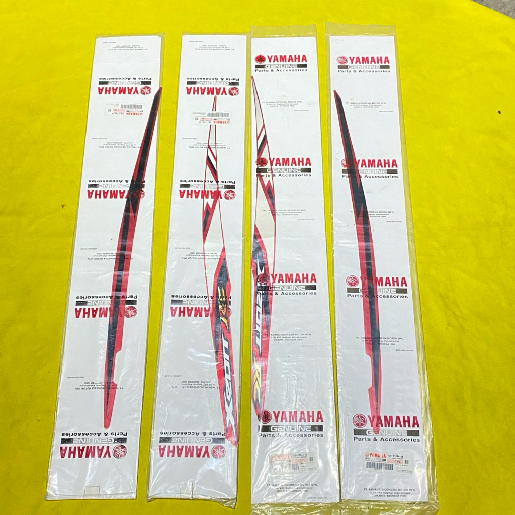 Striping stiker body belakang Yamaha Xeon RC 2013 merah original YGP