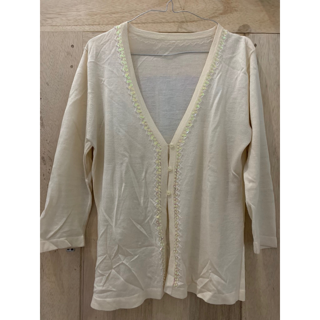 Preloved Cardigan Warna Soft Yellow
