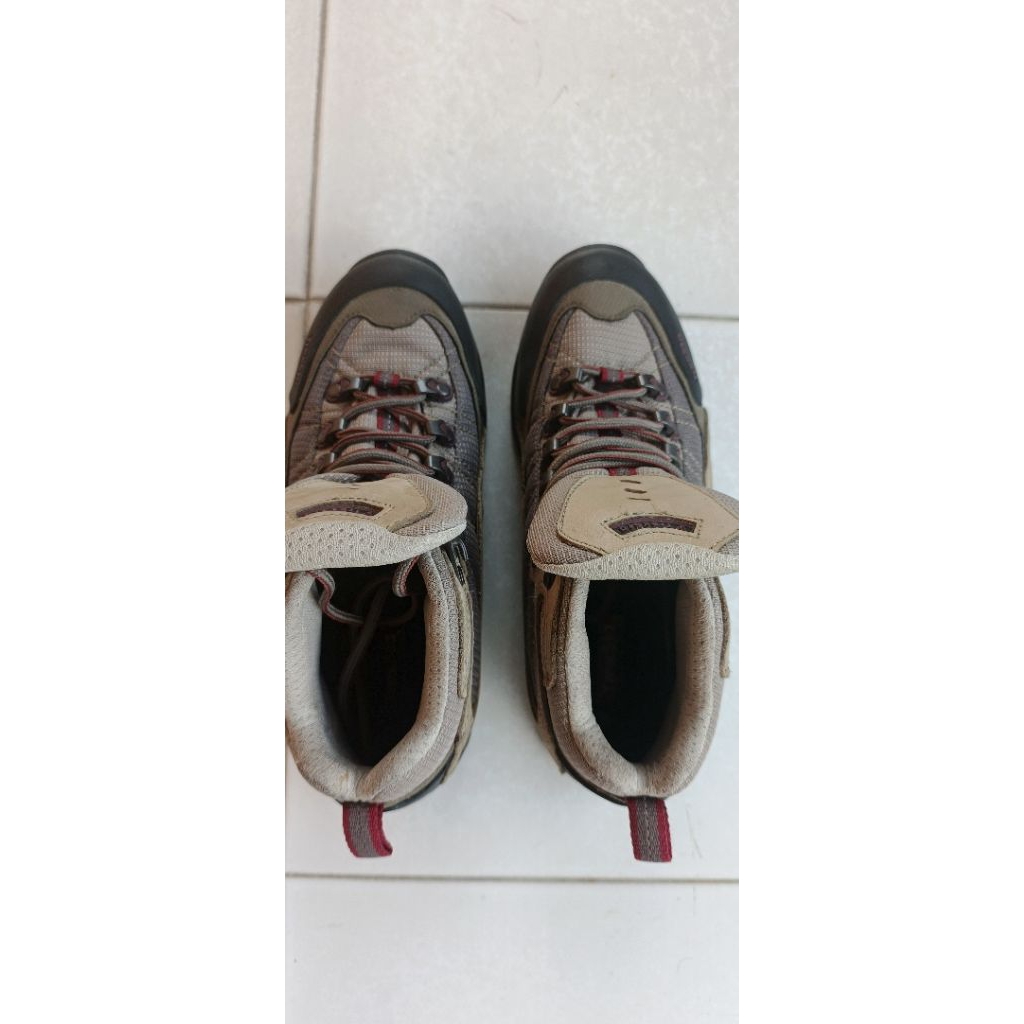 Sepatu Outdoor Treksta