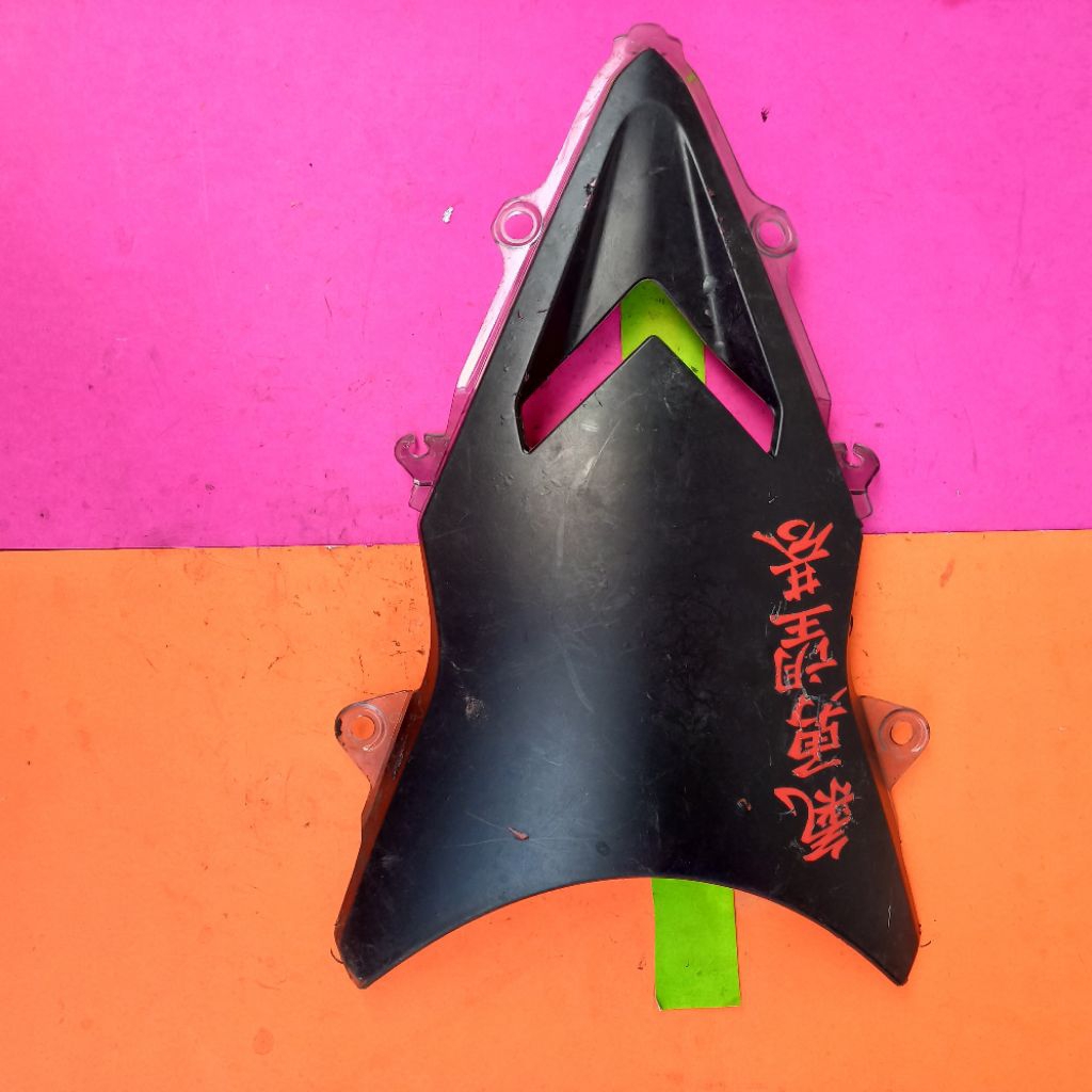 visor depan honda CBR 150R. bekas original