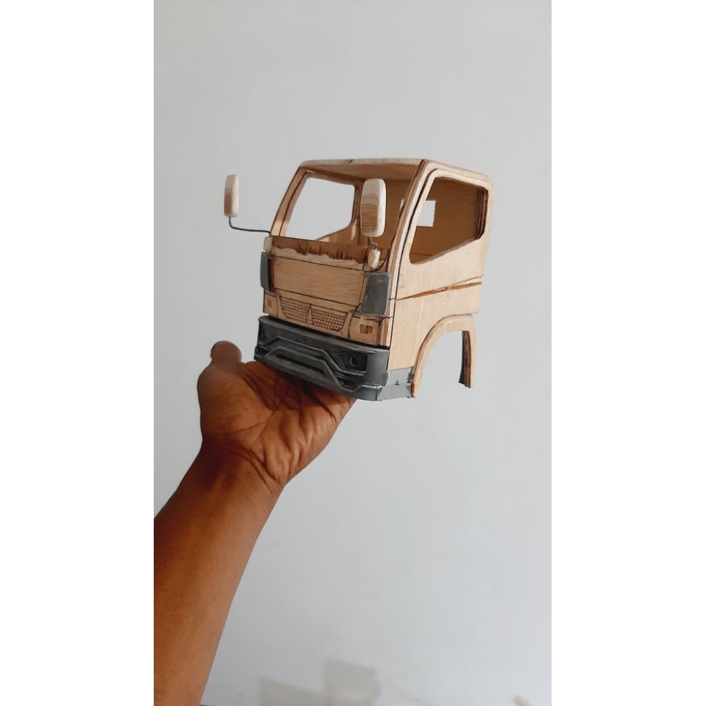 KABIN miniatur truk mentahan skala 1:14