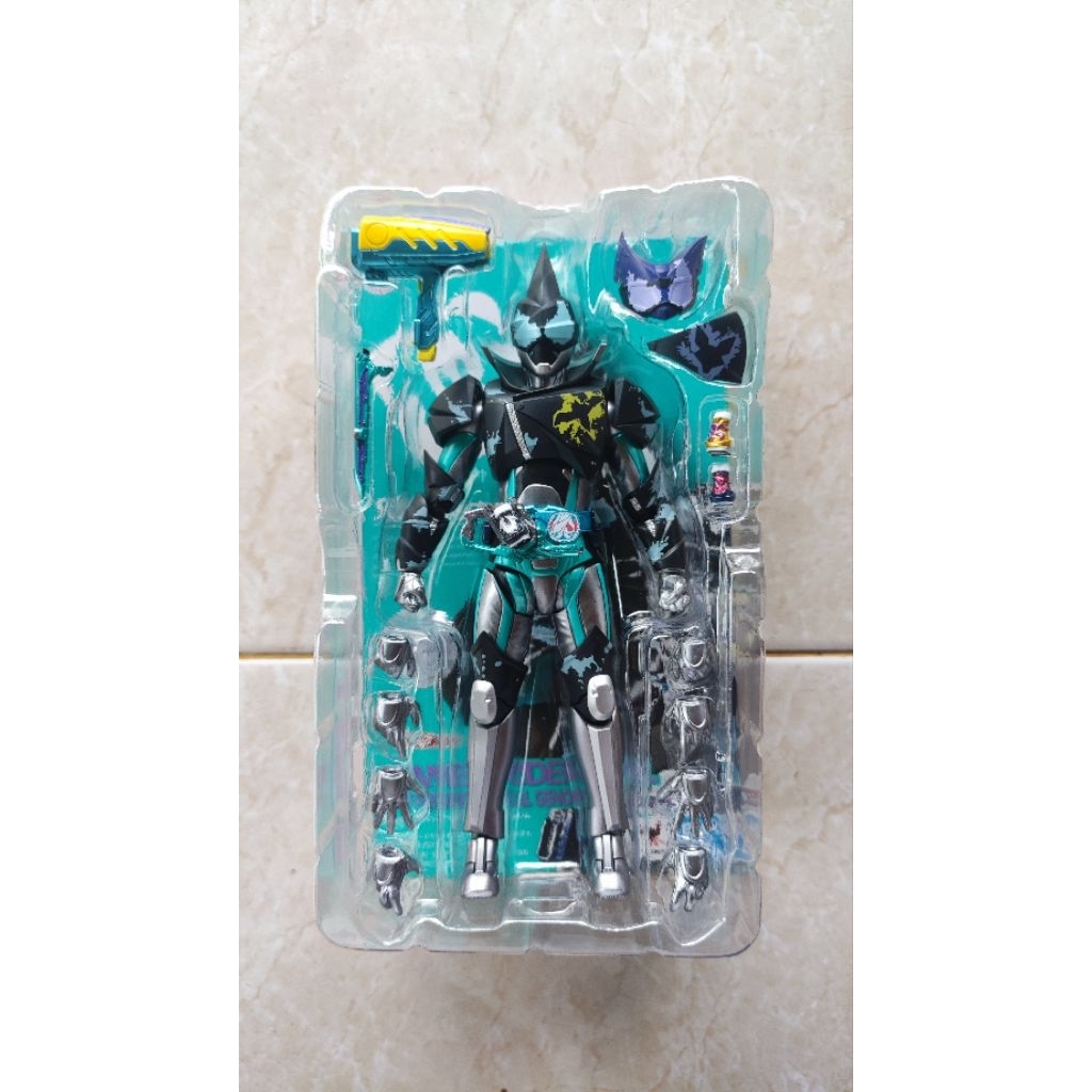 SHF Kamen Rider Evil Bat Genome / Jackal Genome Bandai