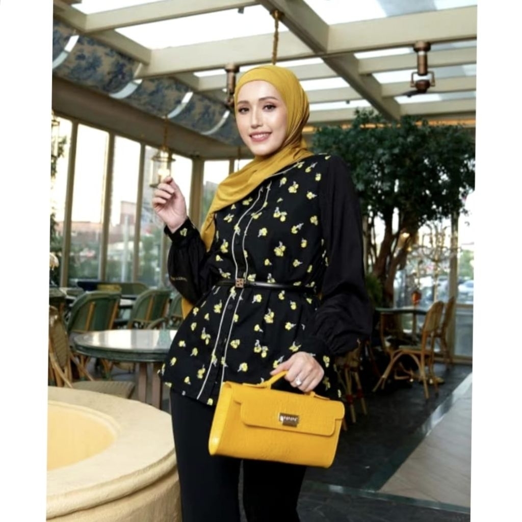 MANDJHA Fiorella Black Blouse - Blouse Warna hitam ORIGINAL IVAN GUNAWAN