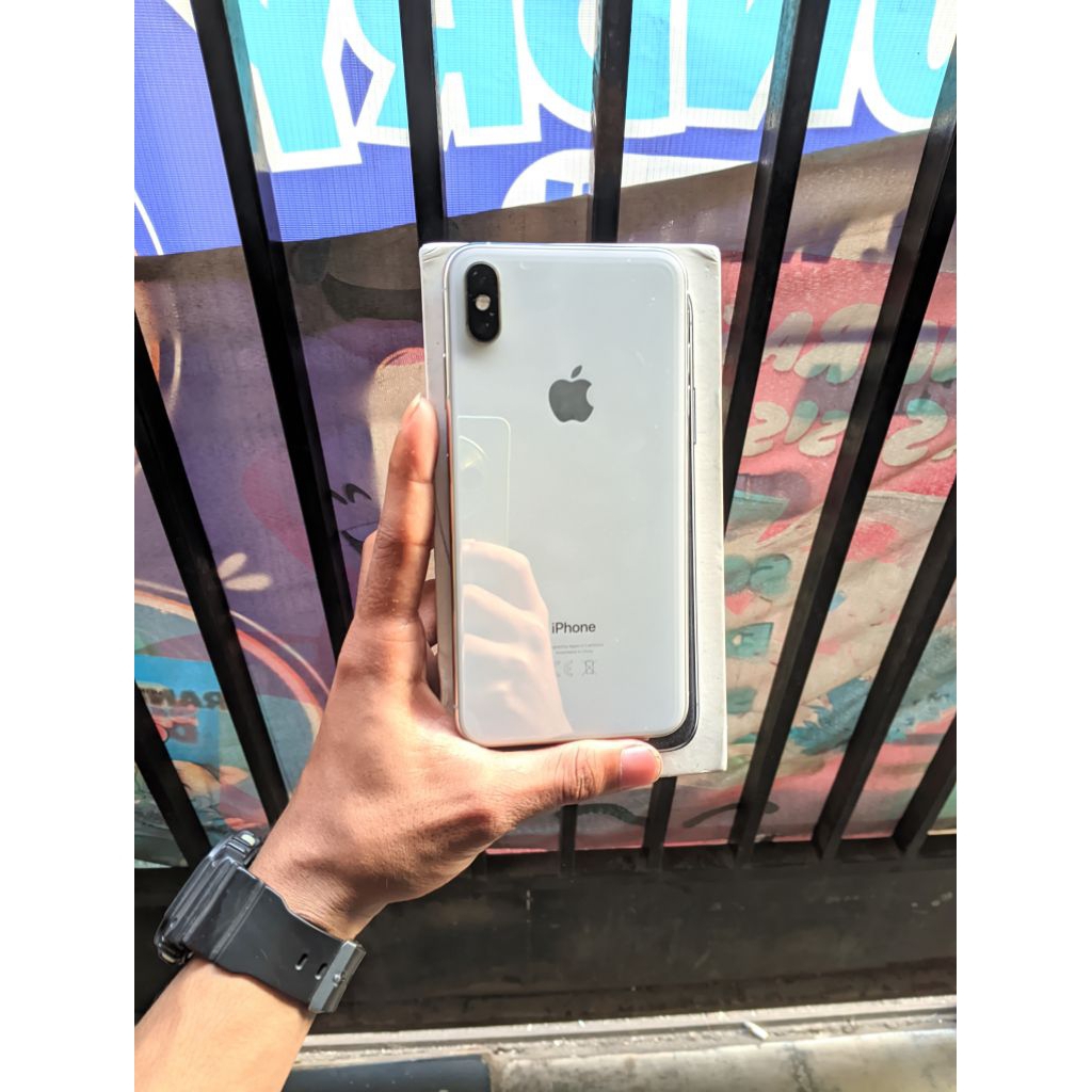 iPhone  Xsmax 64GB all operator