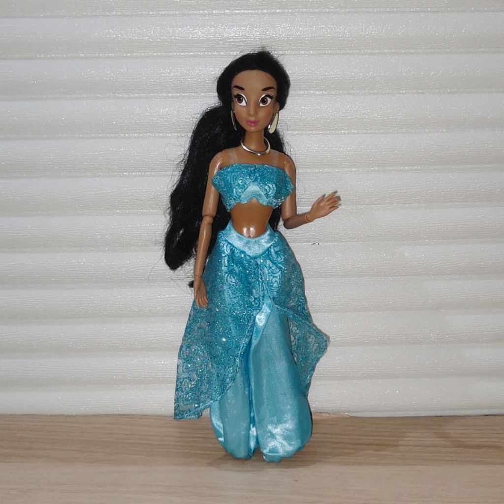 Disney Store London Princess Jasmine Preloved