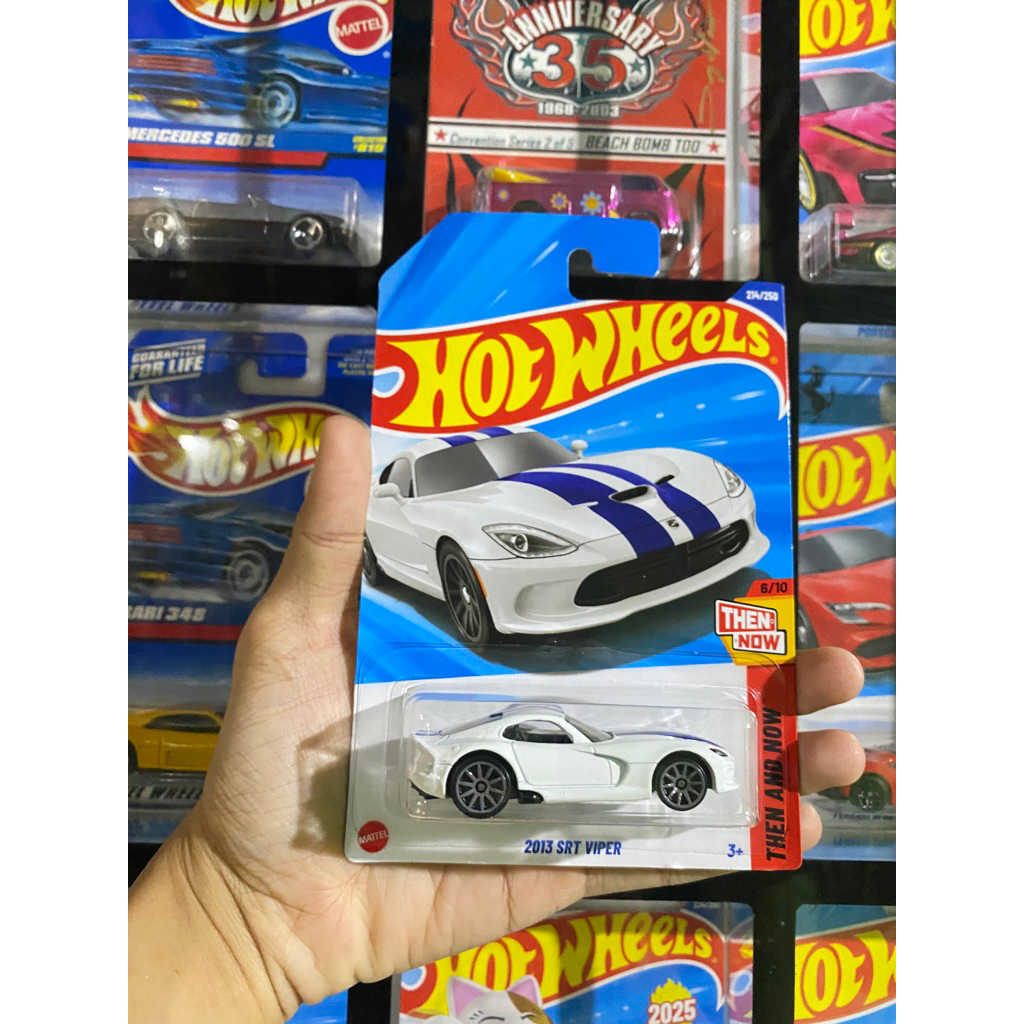 Hot Wheels 2013 Srt Viper