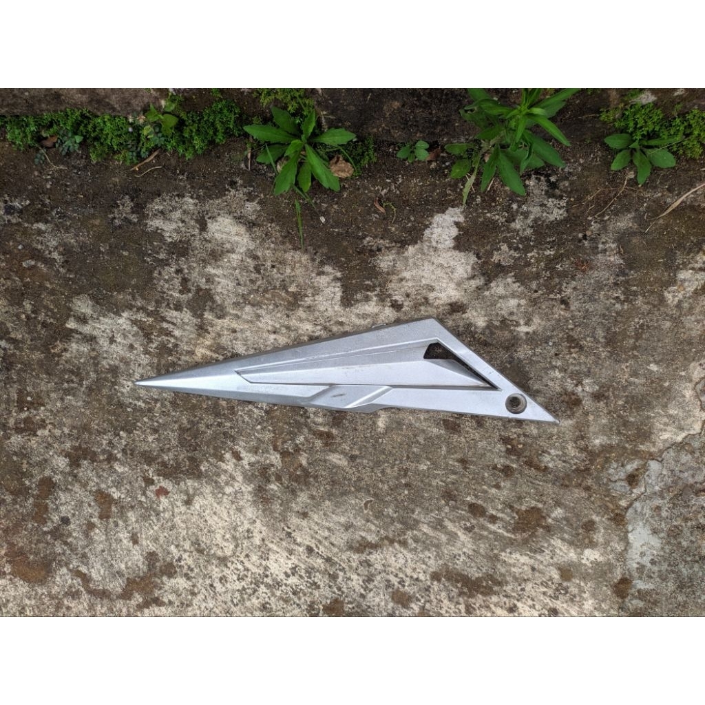 Cover Tutup Box Aki Yamaha Jupiter MX 135 Old Original