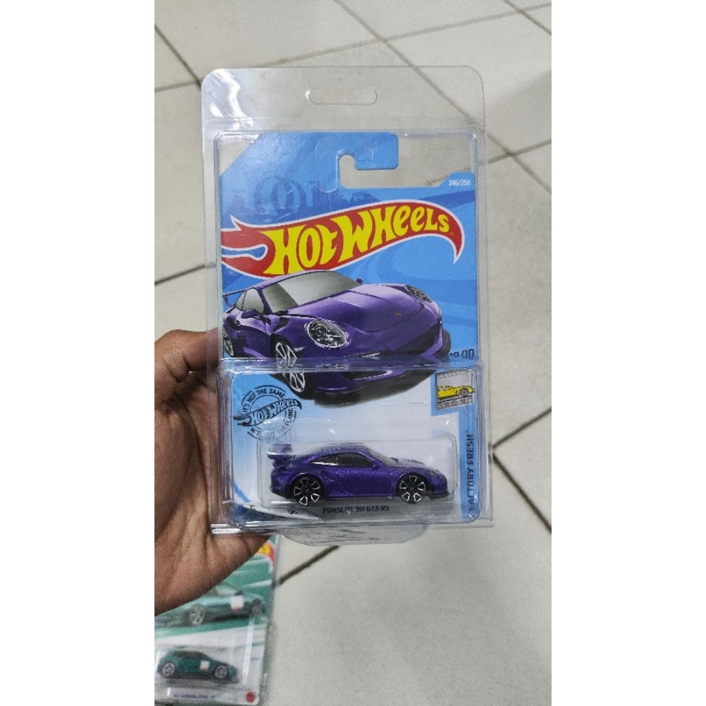 Hot Wheels Porsche 911 GT3 RS ungu free protek