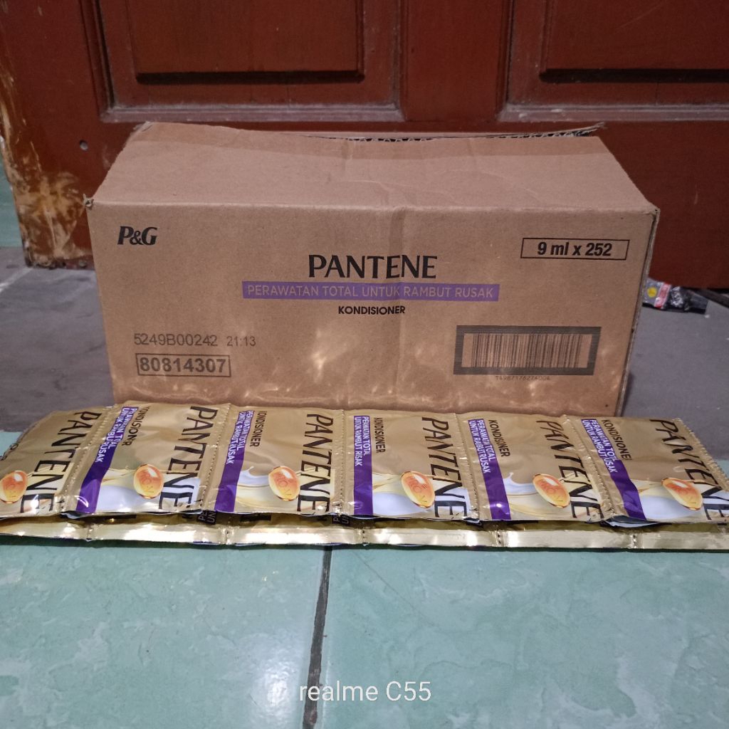 (1 dus isi  21 renceng) Pantene conditioner perawatan total rambut rusak per renceng isi 12 sachet