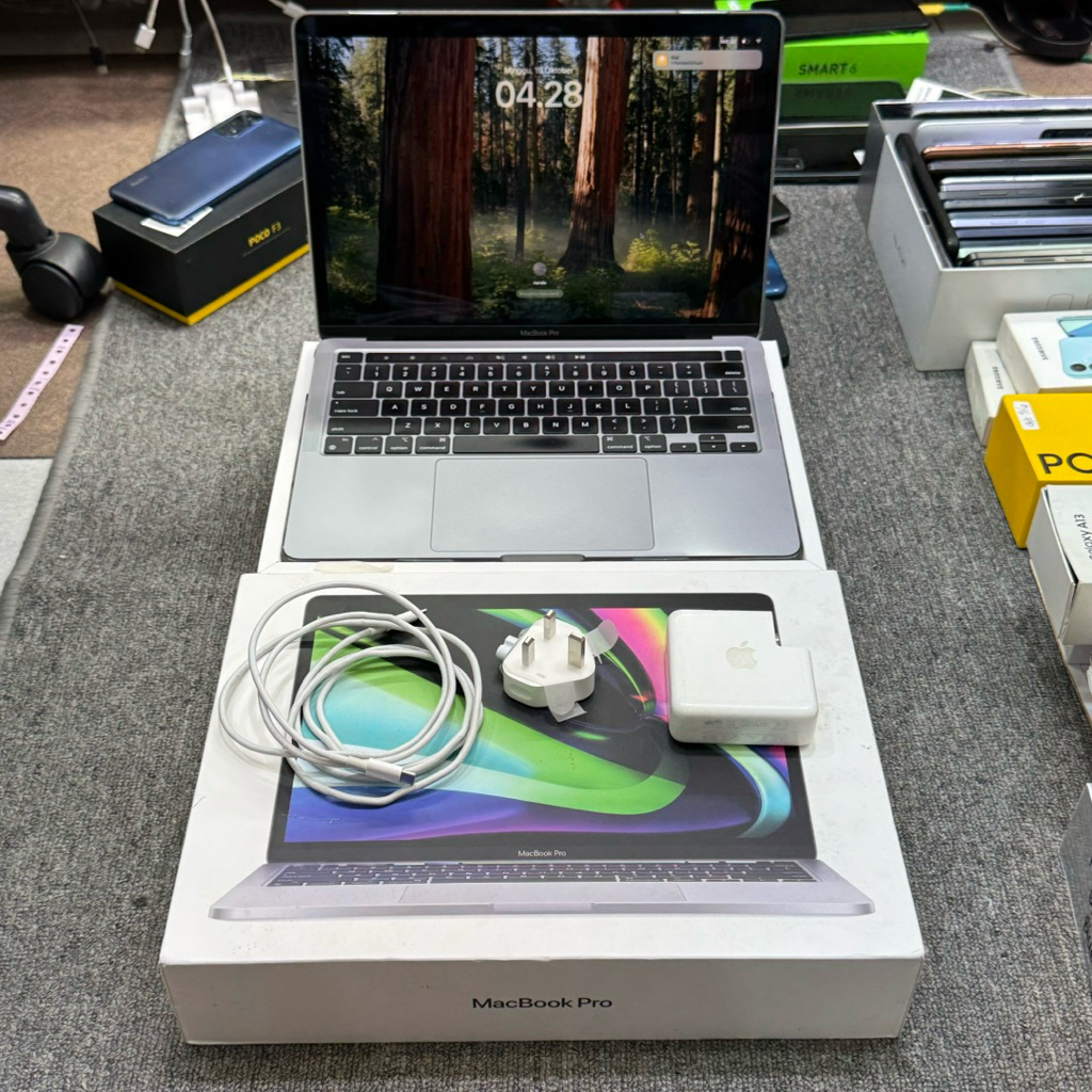 MACBOOK PRO 2020 M1 13inch 8/256 RESMI
