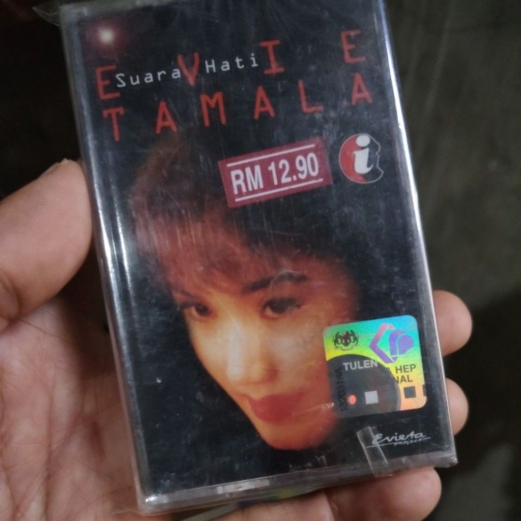 kaset pita import evie tamala suara hati