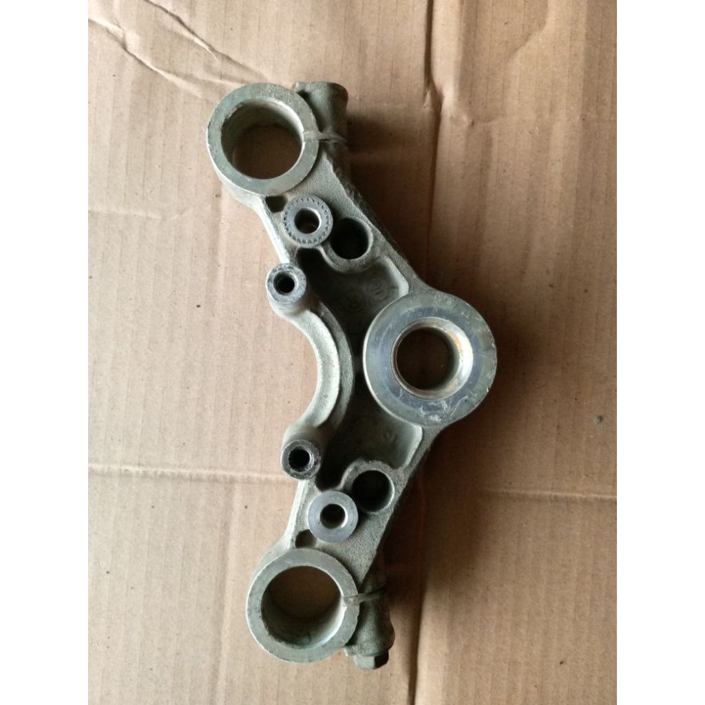 SEGITIGA ATAS SUZUKI SATRIA FU ORIGINAL