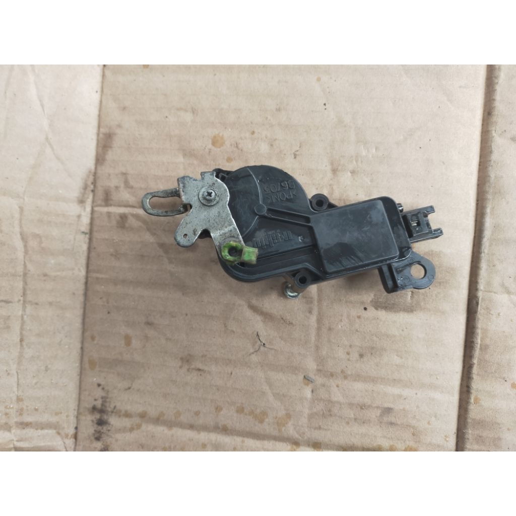 motor Door lock pintu  Apv arena central lock bagasi belakang