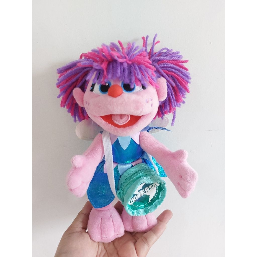 Boneka Abby Caddaby Sesame Street Artikulasi