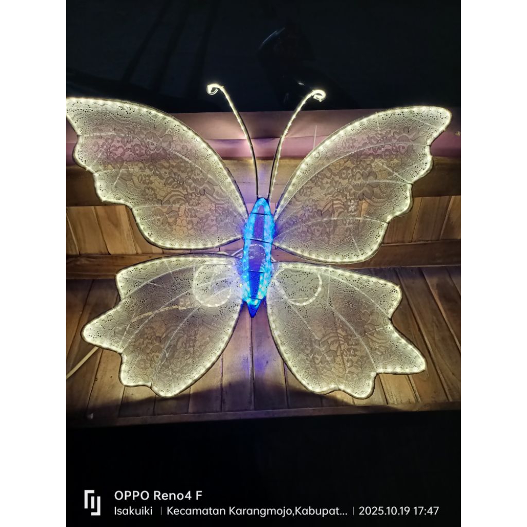 Lampu Gantung Dekorasi Kupu Led
