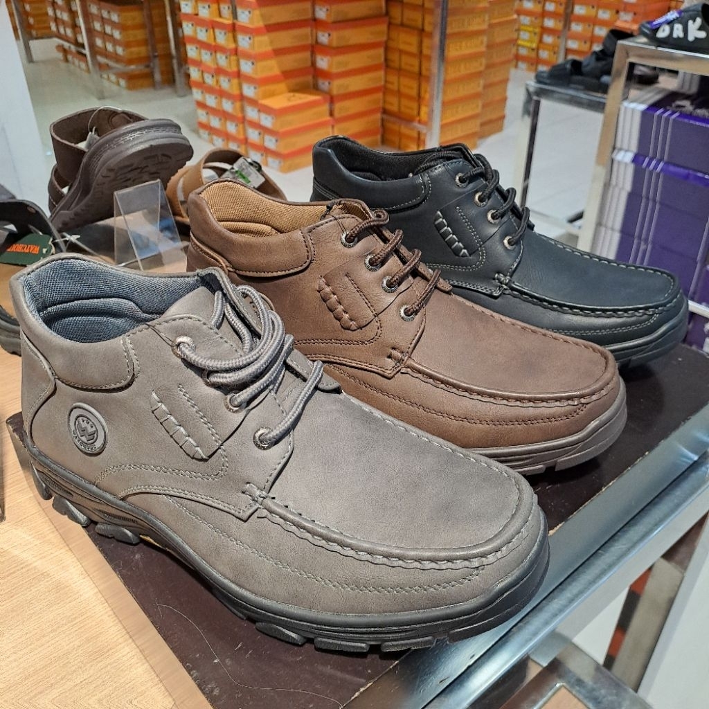 sepatu boots pria watchout by matahari