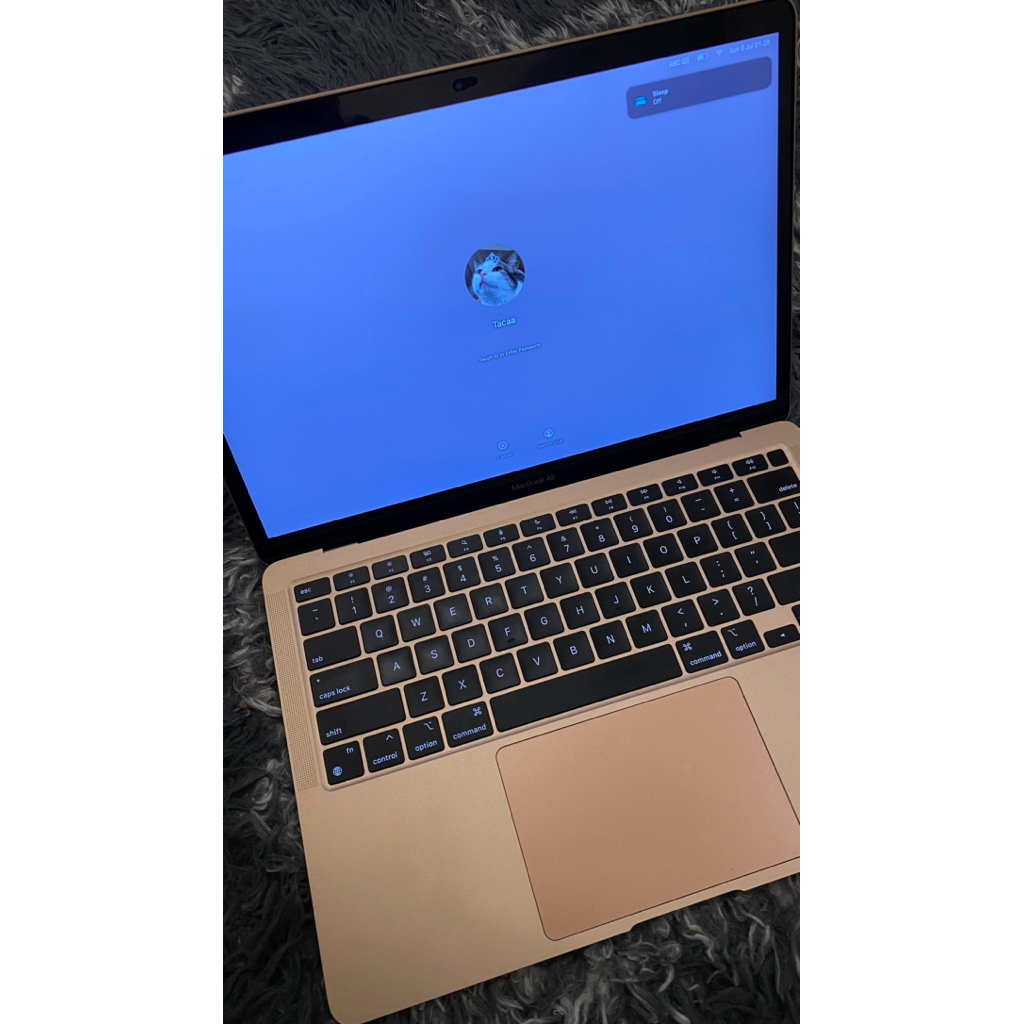 Macbook air m1 2020 bekas (preloved) pemakaian pribadi