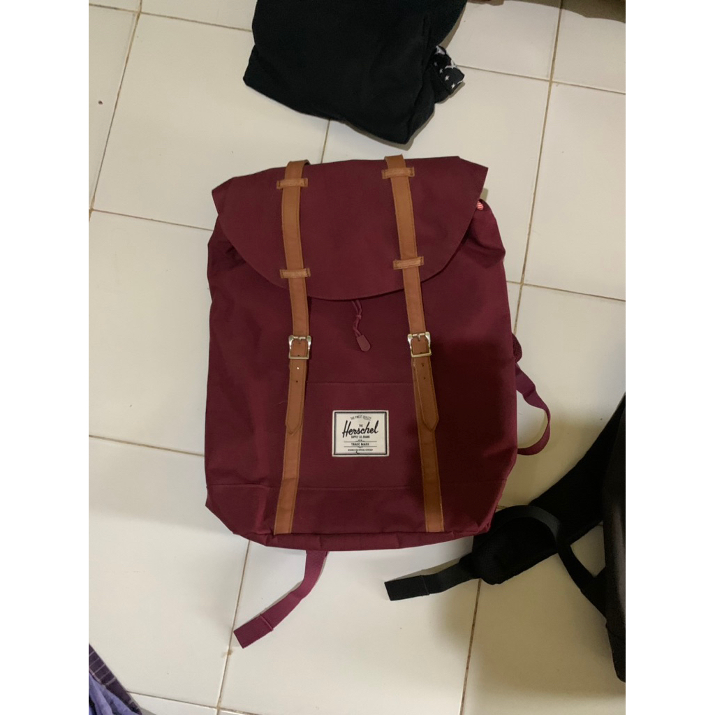 tas herschel little america