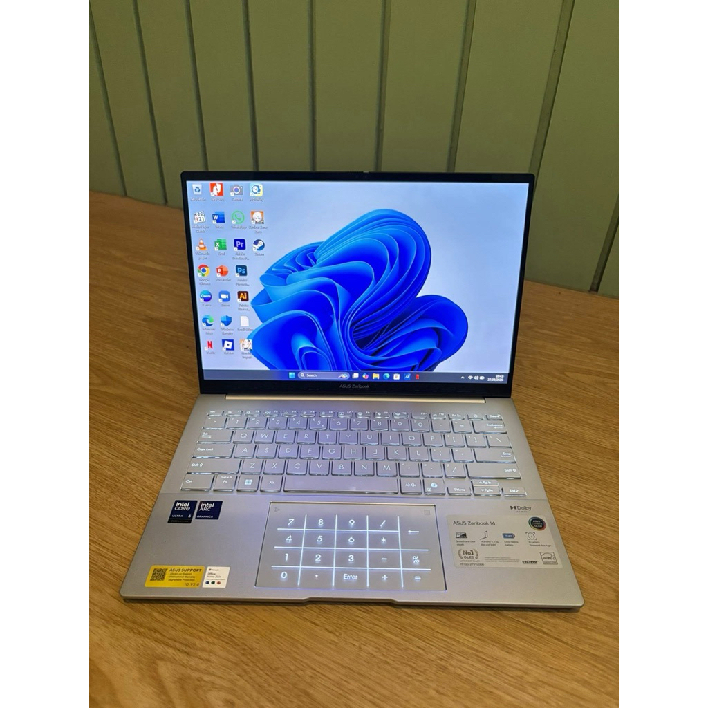 Laptop Asus Zenbook 14 UX3405CA