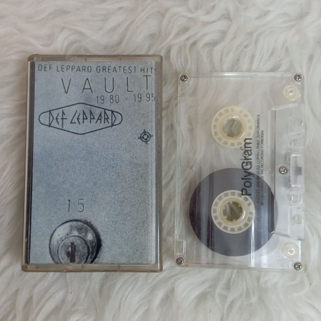 Kaset Pita Def Leppard