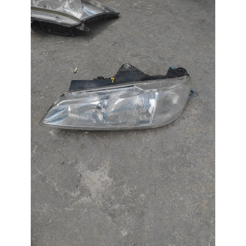 headlamp lampu depan peugeot 406 D8 original