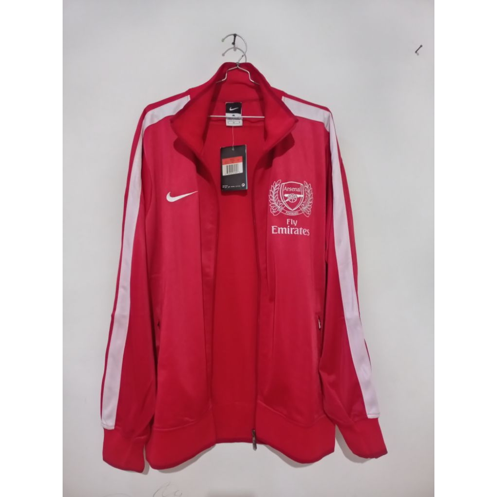 Jaket Tracktop Nike Arsenal merah tahun 2011 (Versi ulang tahun ke 125)