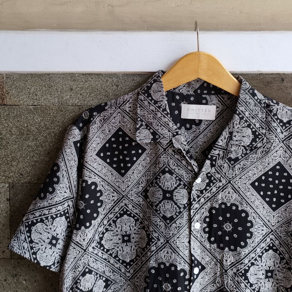 Knitted Bandana Open Collar Shirt